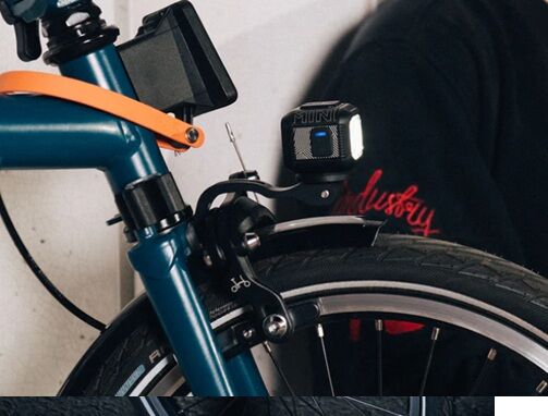 Moon TITAN MİNİ 700 Lümen USB Bisiklet Ön Lambası Siyah