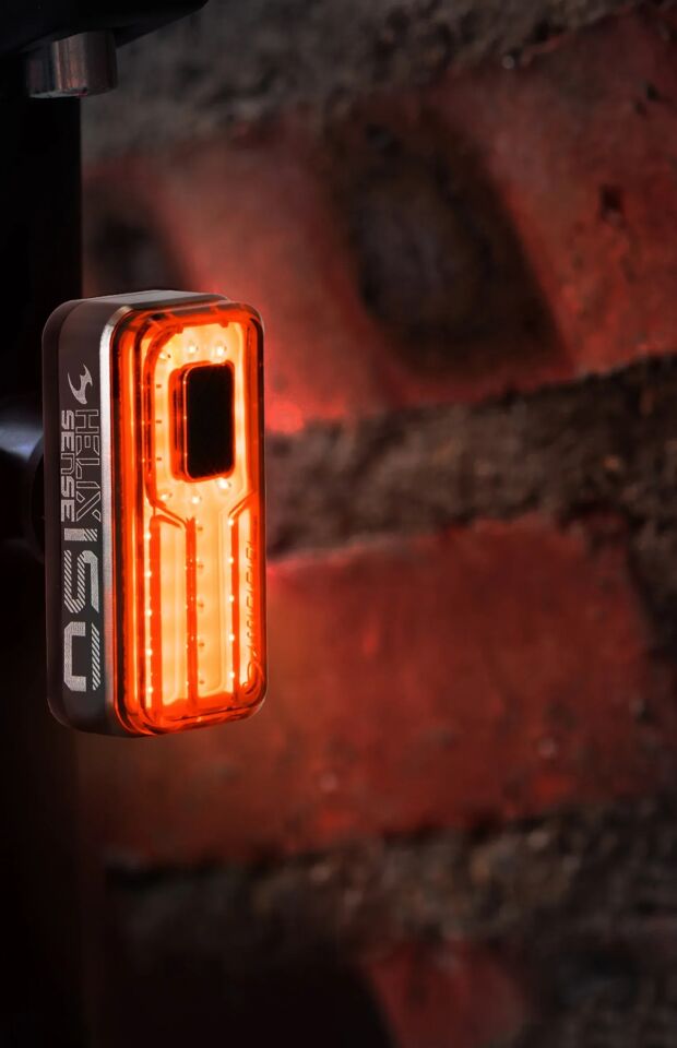 Moon HELIX Sense 150 Lümen USB Arka Lamba (Fren ve Park Sensörü)