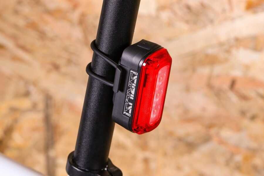 Moon ARKA ÇAKAR SIRIUS 200 LM USB