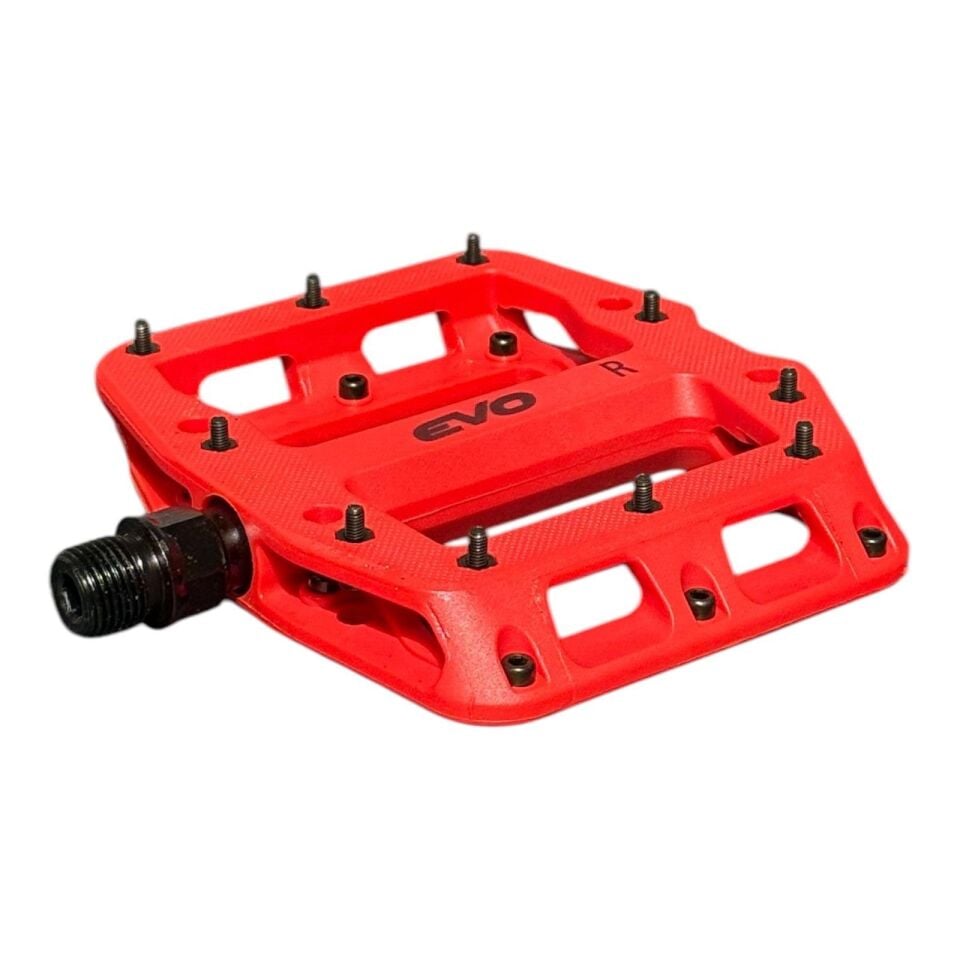 EVO RULMANLI ÇİVİLİ BİSİKLET PEDAL KIRMIZI