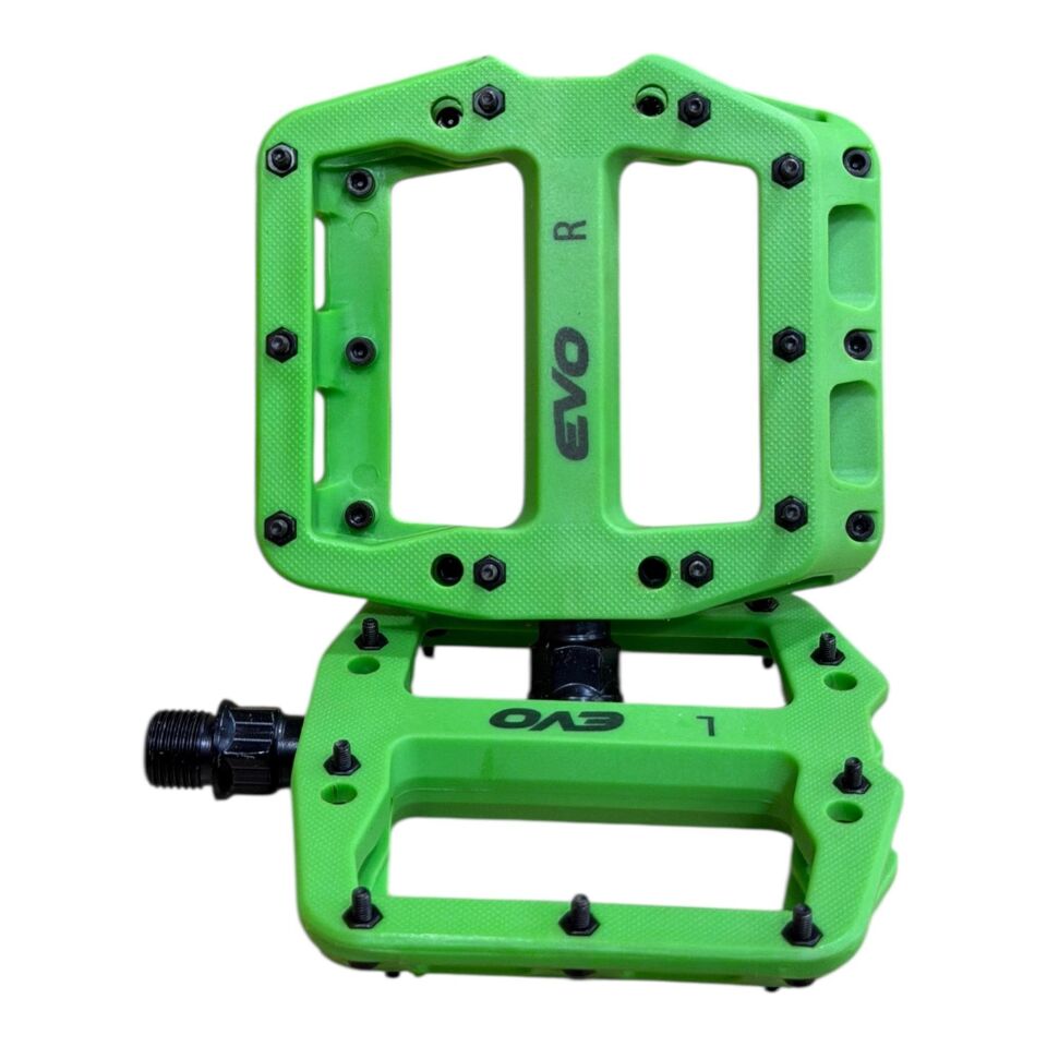 Evo Rulmanlı Çivili Bisiklet Pedalı Yeşil | MTB & Enduro Pedalı